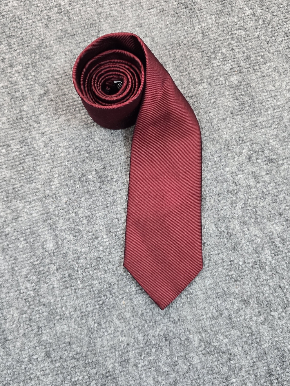 Jos A Bank Traveler Burgundy Silk Tie Mens Solid Necktie Stain Resistant Classic